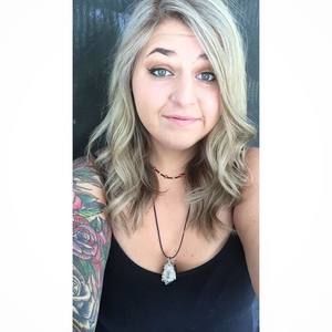 Meet your Posher, Alison